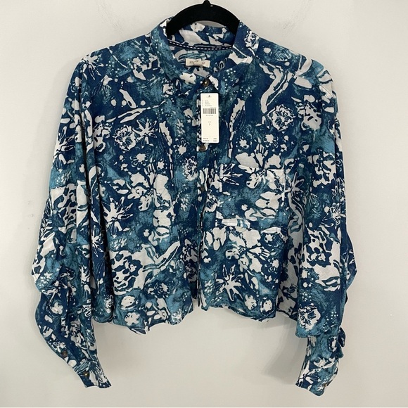 NEW Anthropologie Pilcro Batwing Ruffle Blouse Size Small Blue Floral NWT. 4 - Picture 2 of 10